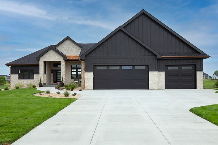 Cleveland Siding Company - Siding Replacement | Mr. Roof Cleveland Siding Company - Siding Replacement | Mr. Roof